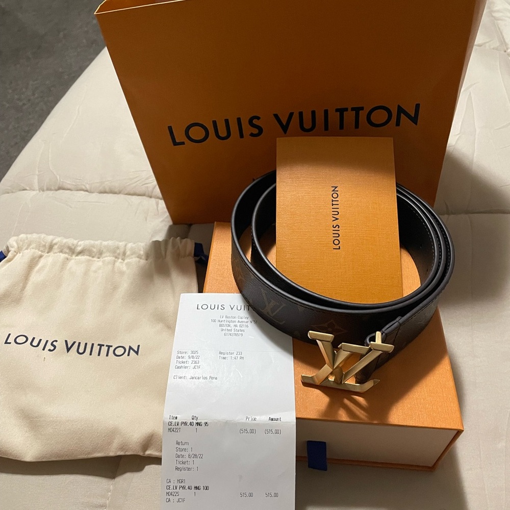 Brand new with tags lost a lot of weight does fit me
